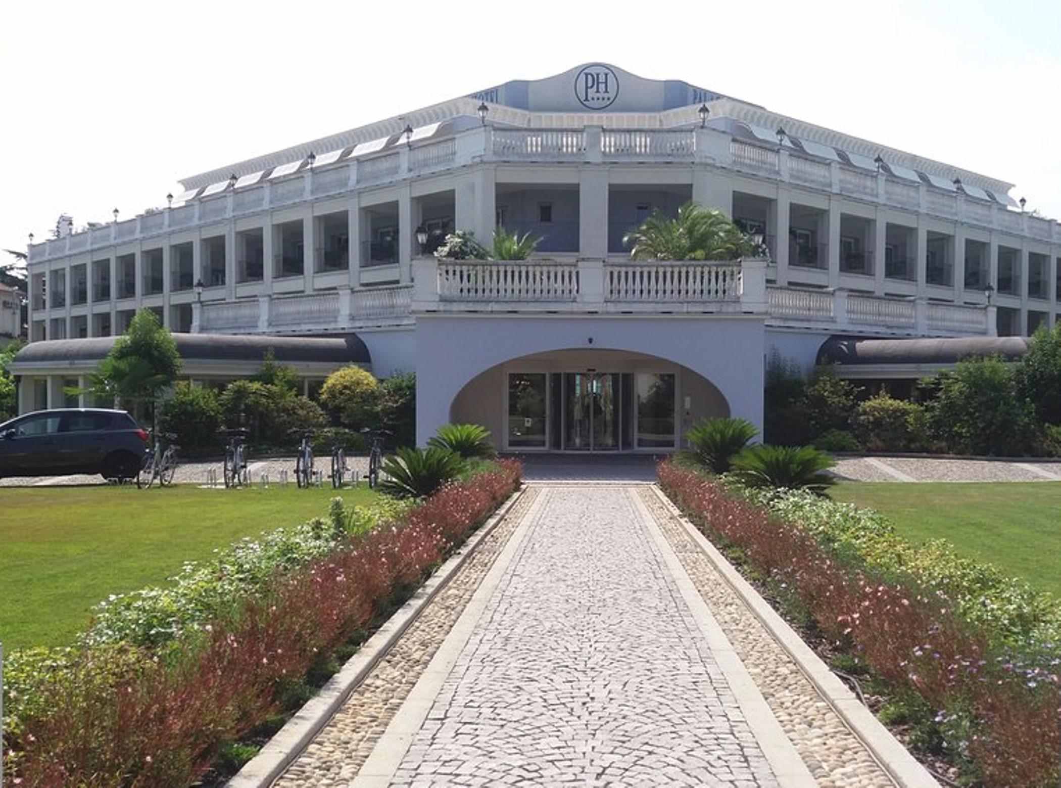 Palace Desenzano del Garda