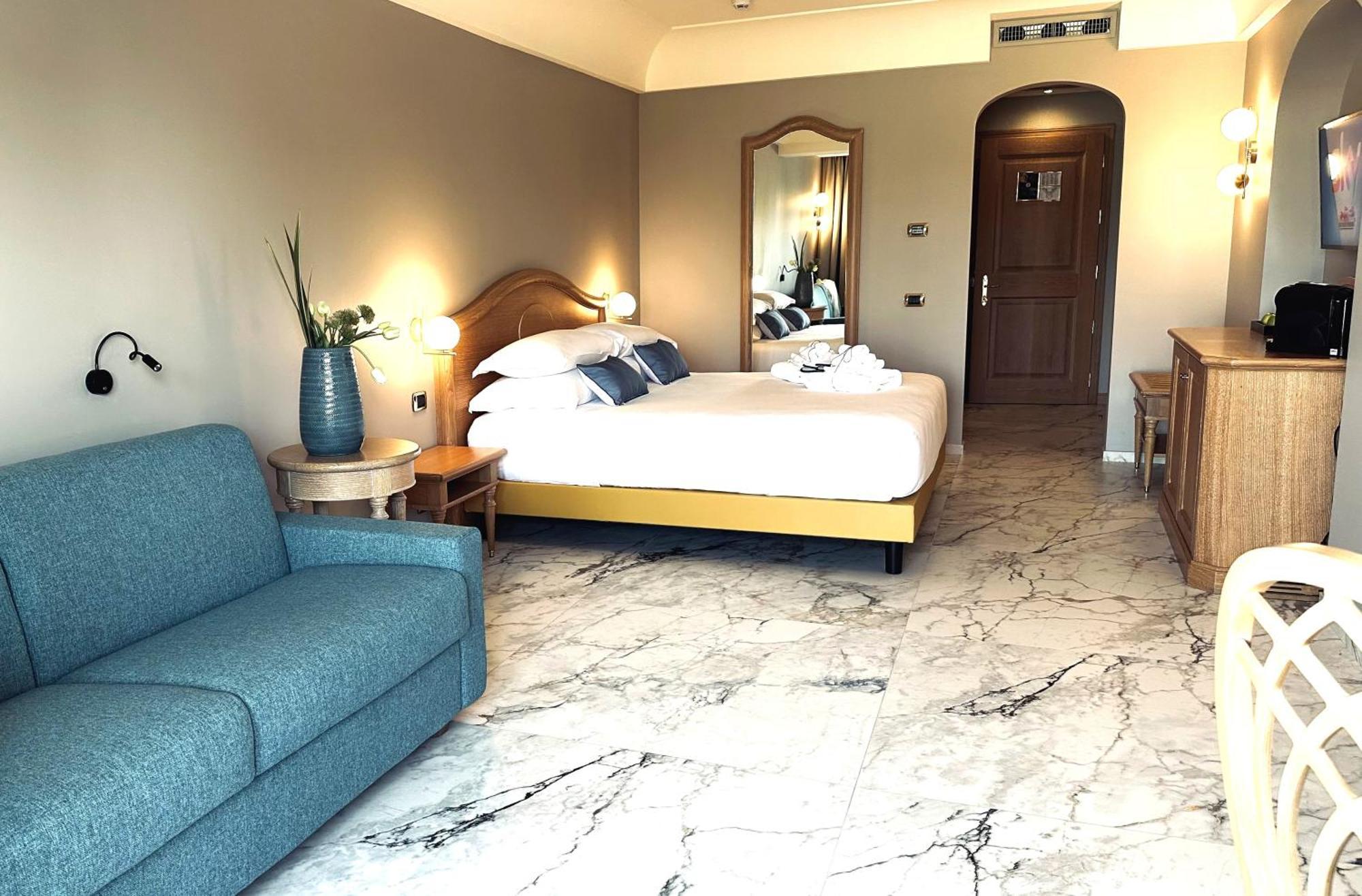 Palace Desenzano Hotel 4*