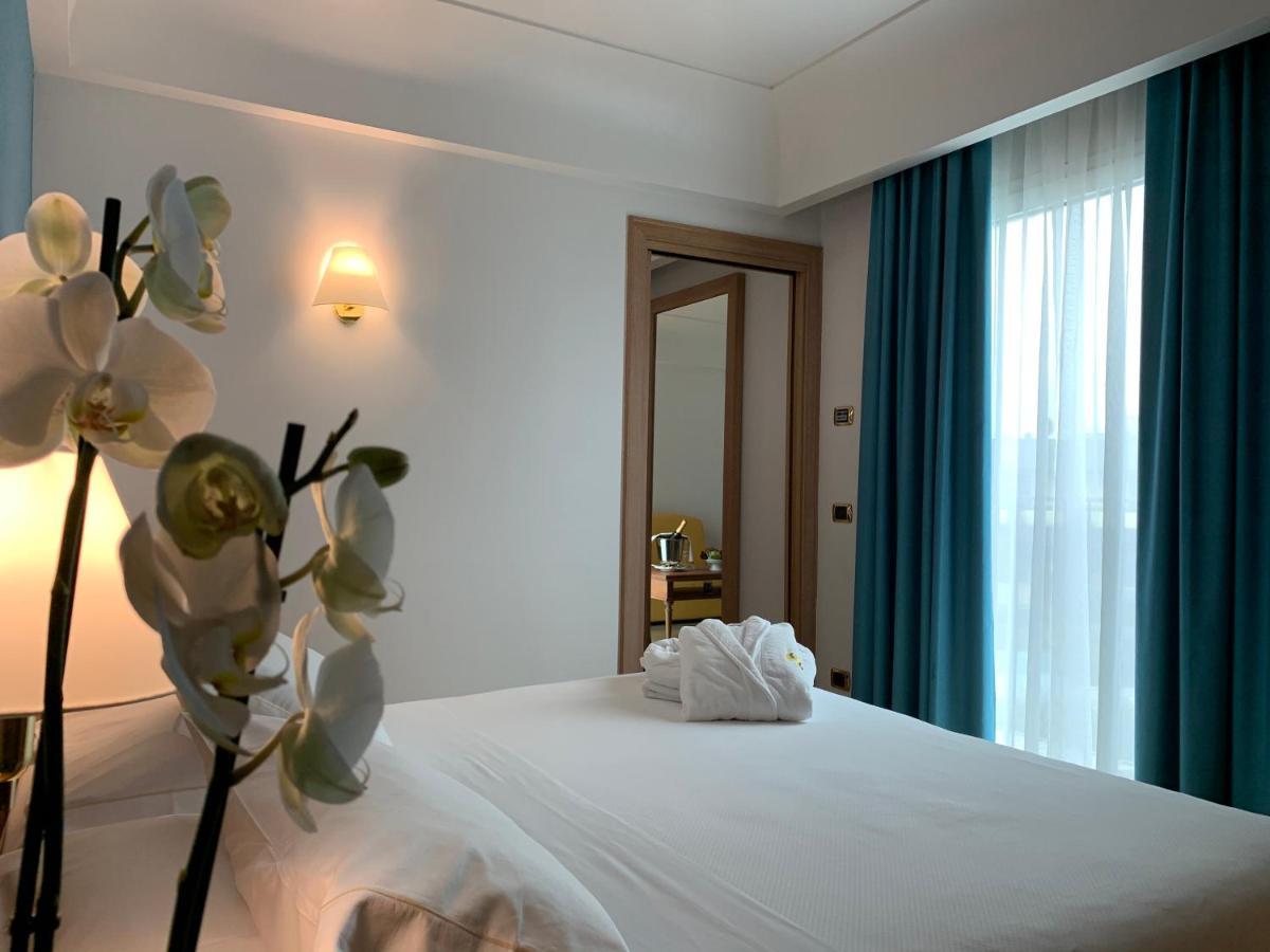 Palace 4*