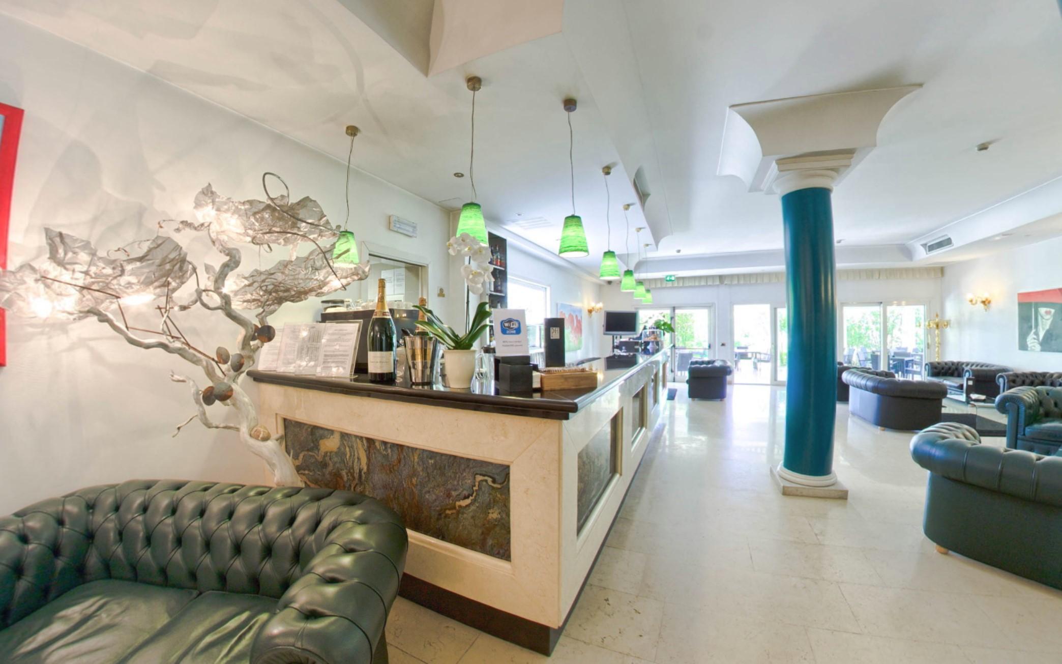 Palace Desenzano 4*